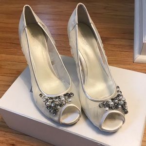Women’s elegant beaded wedding shoes, size 8